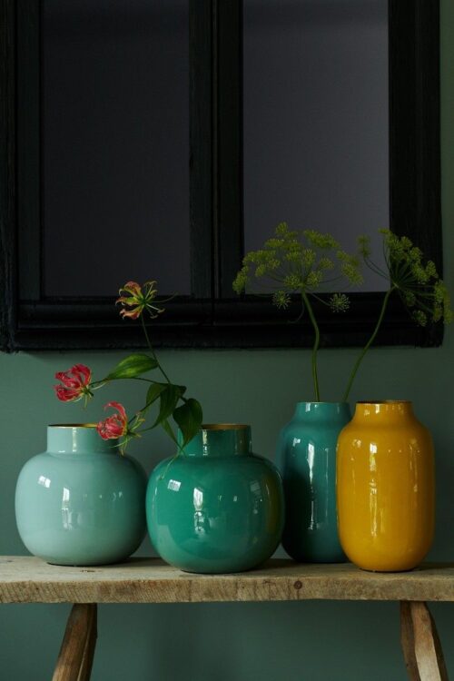 Set di vasi da interno per fiori in metallo colorato azzurro, giallo e carta da zucchero